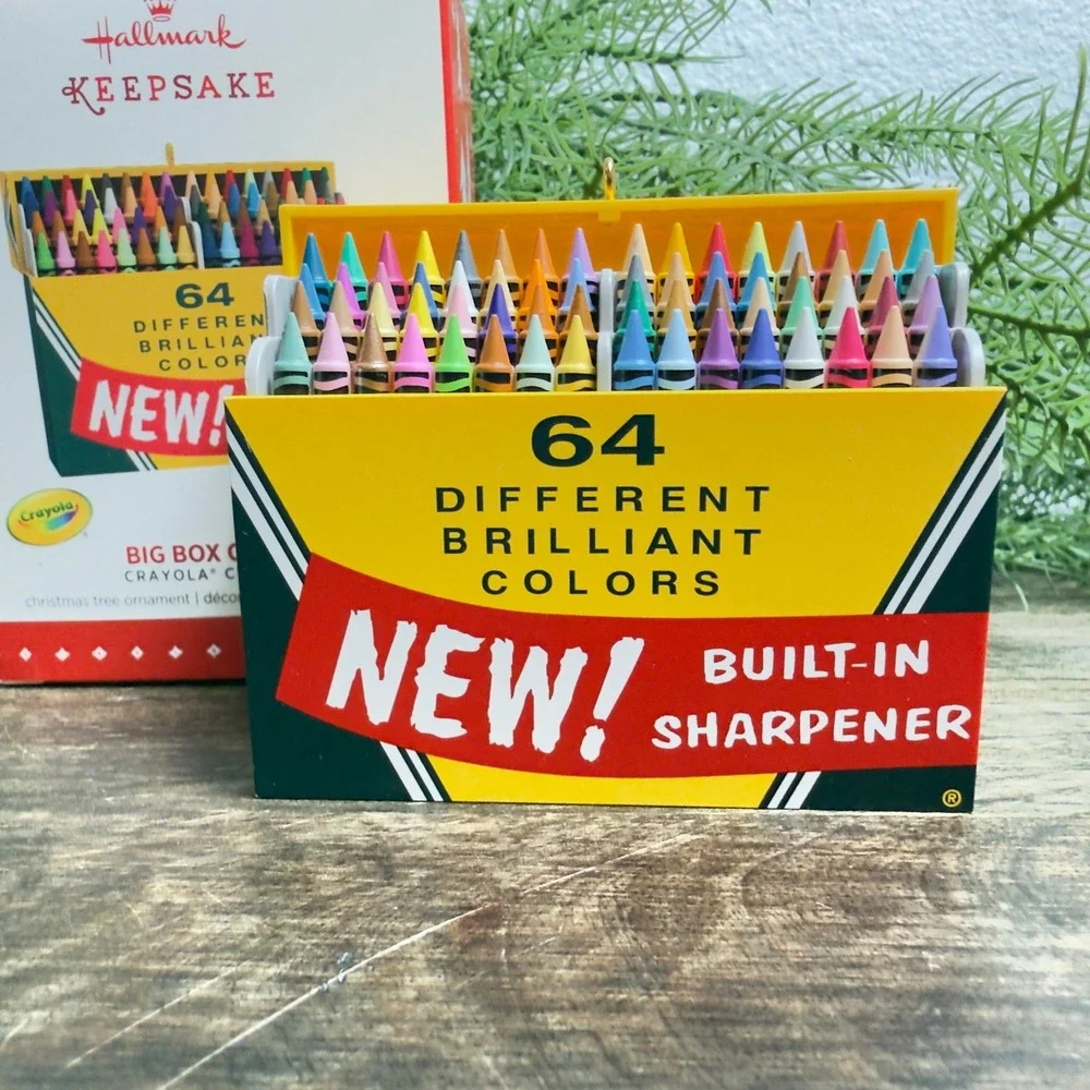 2015 Hallmark Keepsake Crayola Big Box of 64 Crayons Ornament QXI2352
